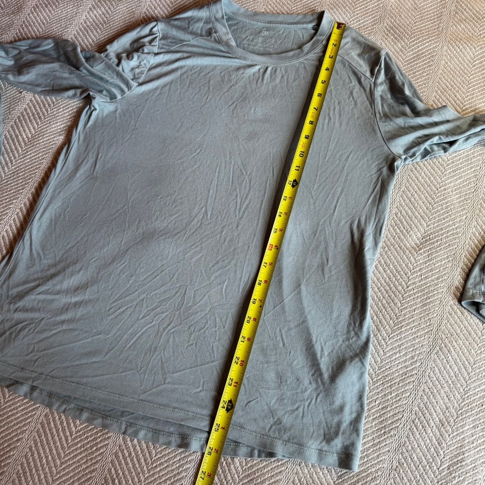 Free Fly Mens Bamboo Long Sleeve Shirt Blue Gray Thumbholes Size Medium - Picture 9 of 10